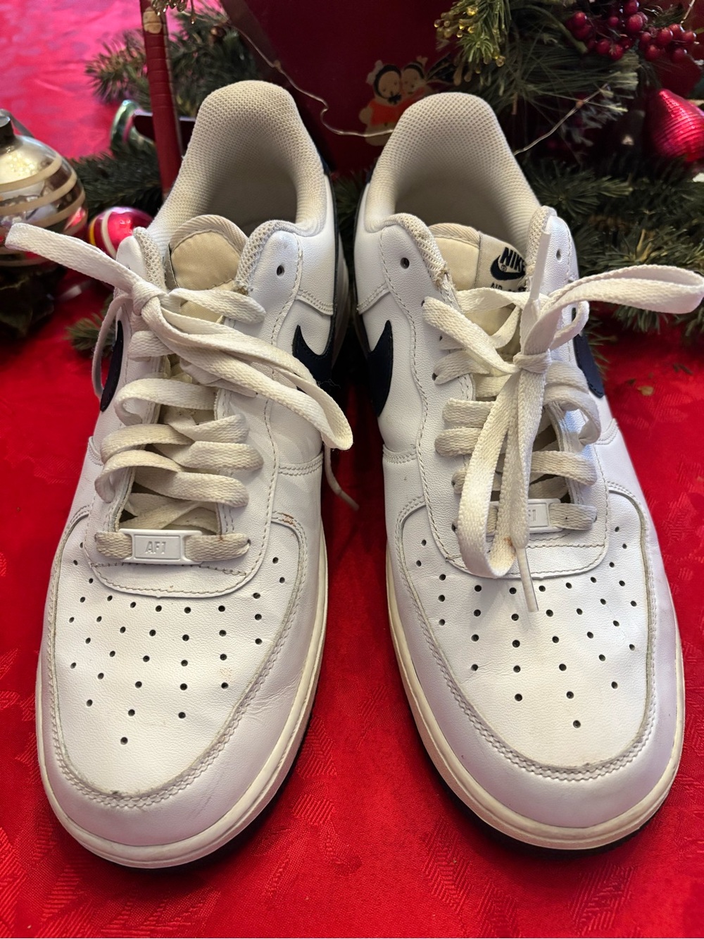 Nike Men’s Air Force e 1 white AF1 Midnight Navy size 9.5